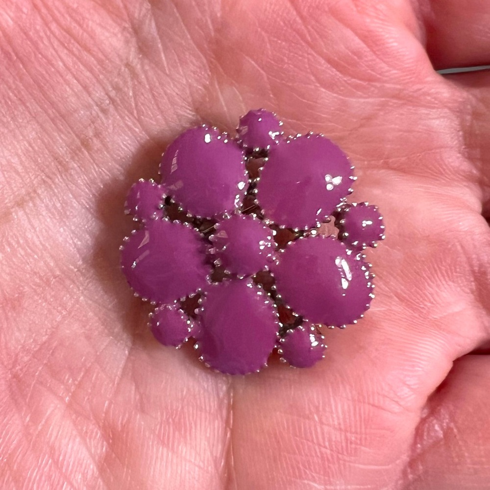 🔴 Flower brooch. NEW